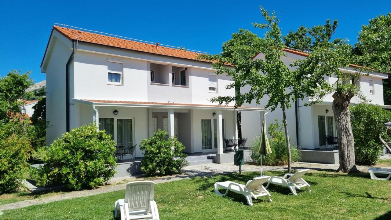 Villas Corinthia Baška Buitenkant foto