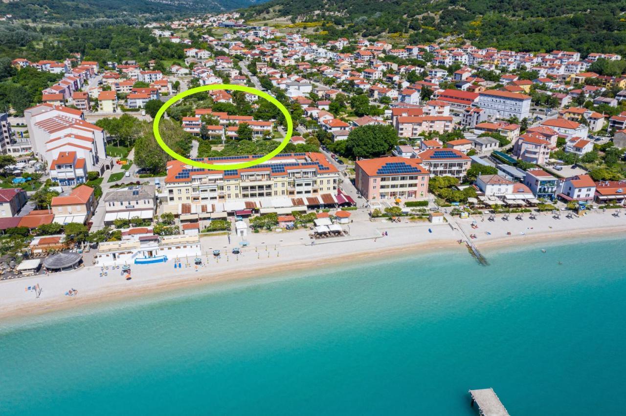 Villas Corinthia Baška Buitenkant foto