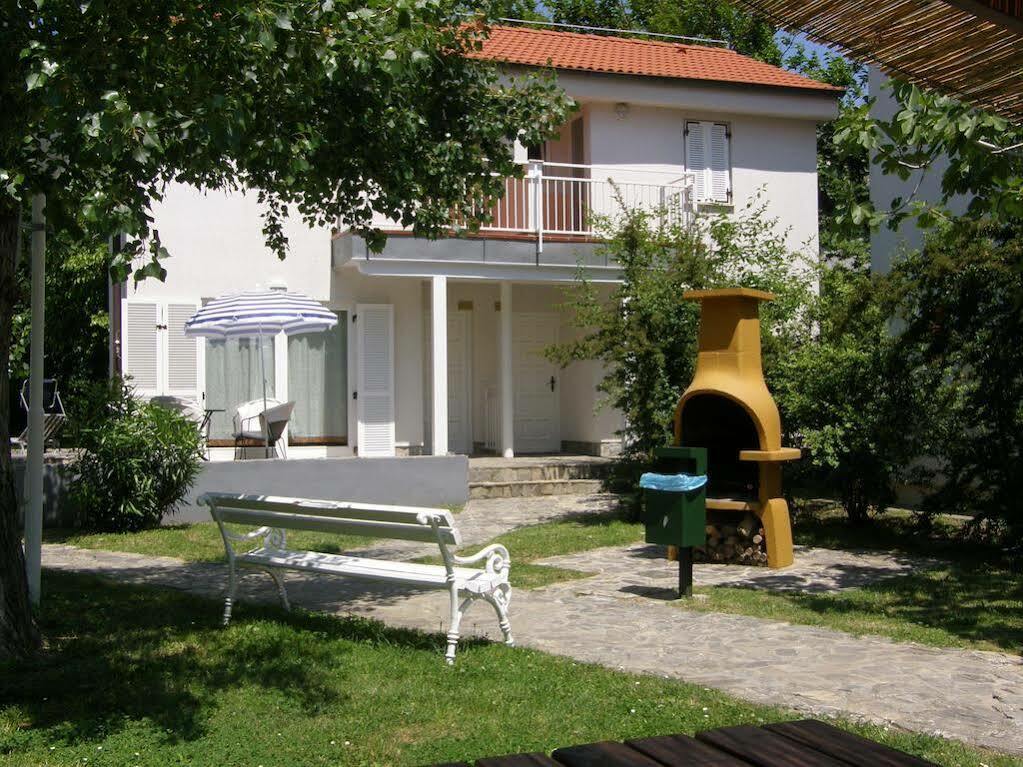 Villas Corinthia Baška Buitenkant foto