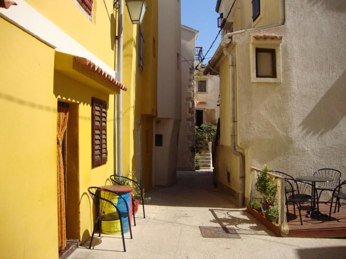 Villas Corinthia Baška Buitenkant foto
